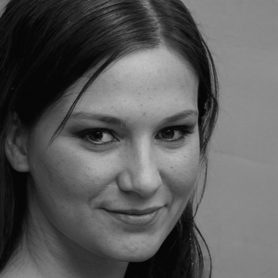 Portrait professionnel d'Élise Moreau