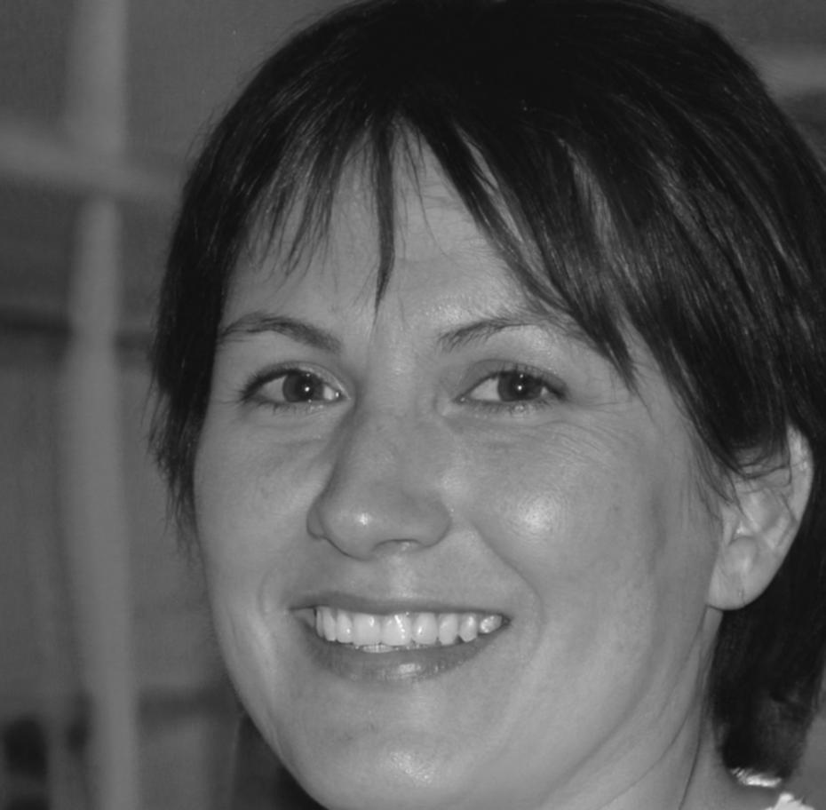 Entrepreneur validant son concept auprès de clients potentiels